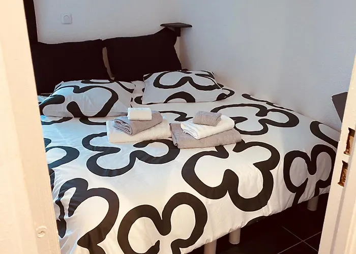 Apartamento Village Naturiste Cap D - Coursives Port Nature 5 - Entier Séparée Au Calme *